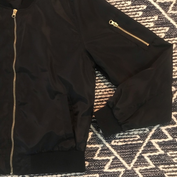 🆕 Black Spring Jacket - Picture 3 of 6